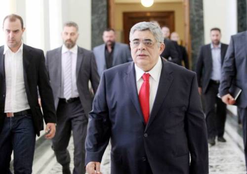 x.a.vouli__article